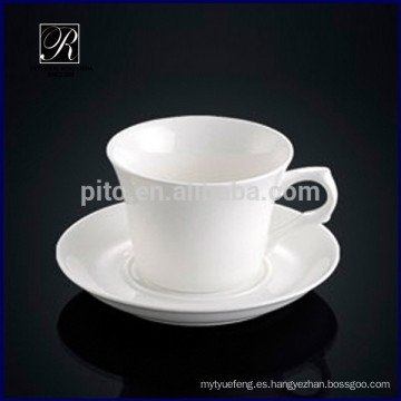 Real porcelana de hueso fino porcelana de diseño occidental taza de café con platillo